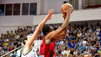 Команда Евгений Пашутина дожала «Жальгирис» в четвертом матче