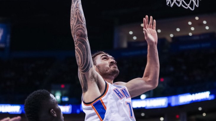 Стивен Адамс