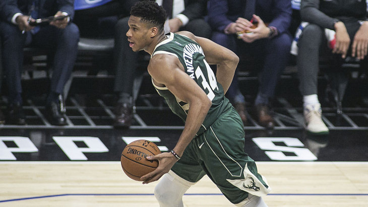 Яннис Адетокунбо