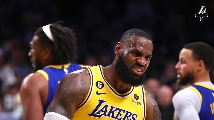 Леброн Джеймс