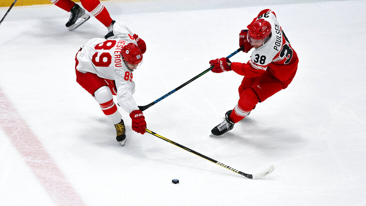 Никита Нестеров забросил одну из шайб в ворота Дании