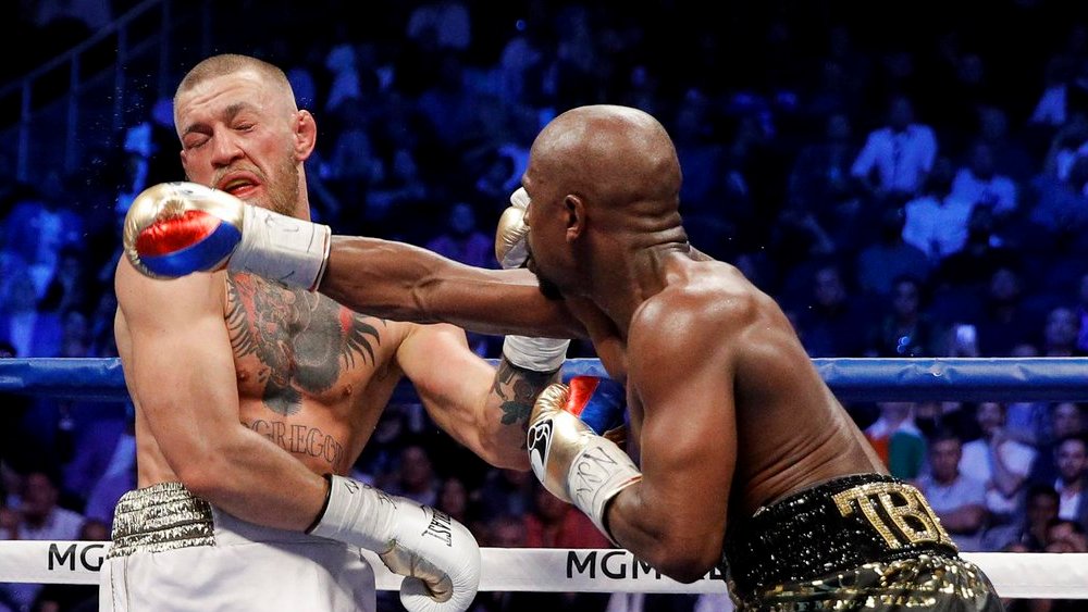 Флойд Мейвезер нокаутировал Конора Макгрегора
