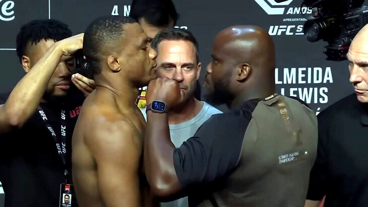 Жаилтон Алмейда и Деррик Льюис