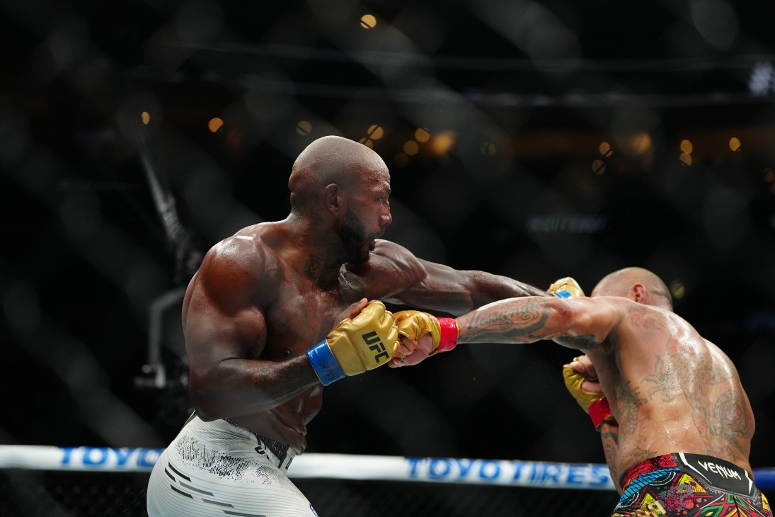 Халил Раунтри (слева)