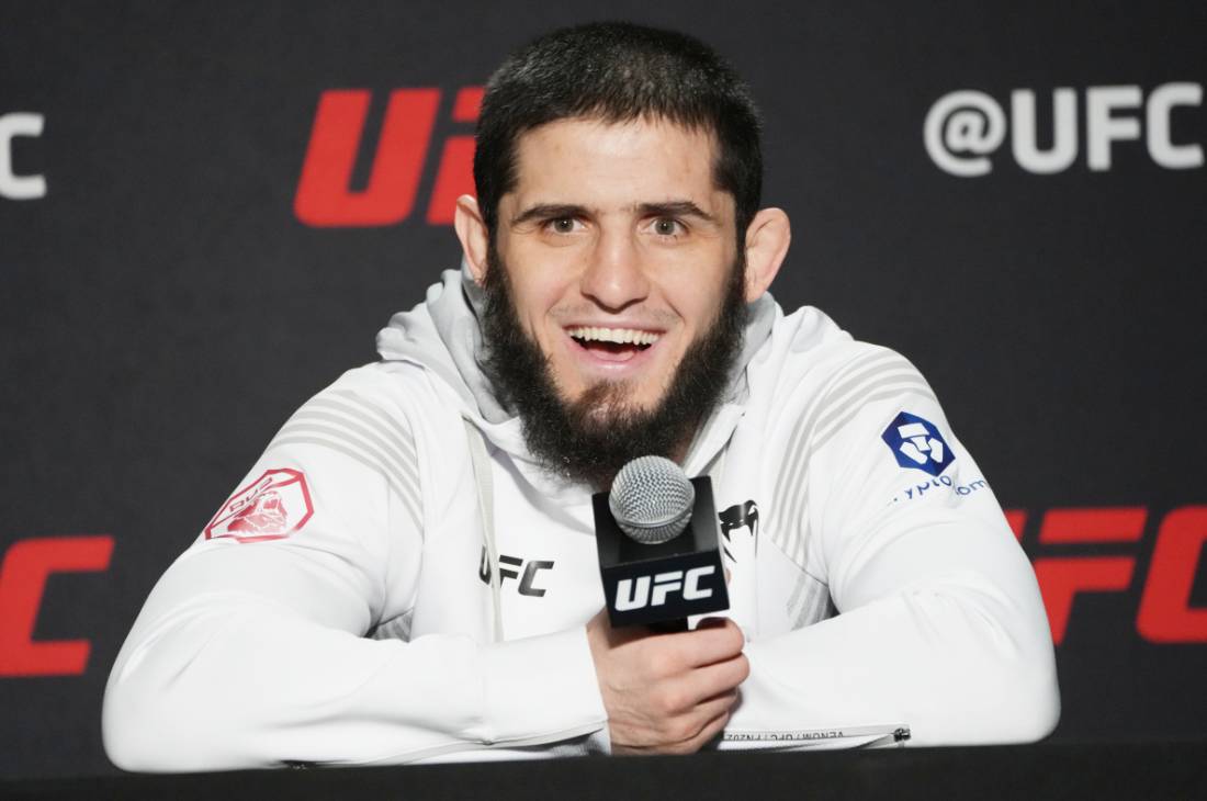 Ислам Махачев