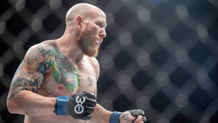 Джош Эмметт