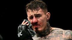 Том Аспиналл