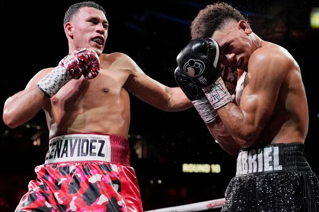 Дэвид Бенавидес (слева)