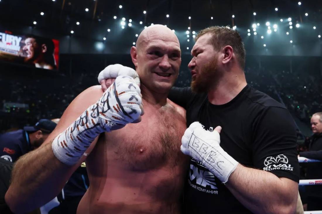 Тайсон Фьюри против Арсланбека Махмудова