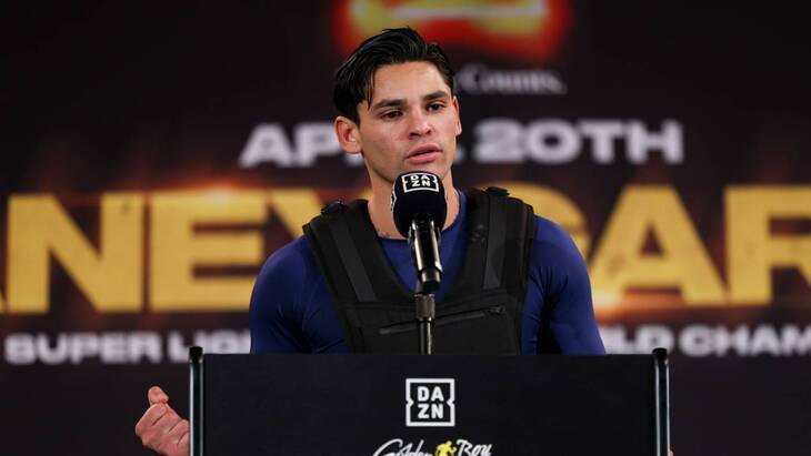 Райан Гарсия (слева)