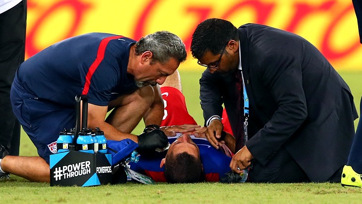 Демпси получил