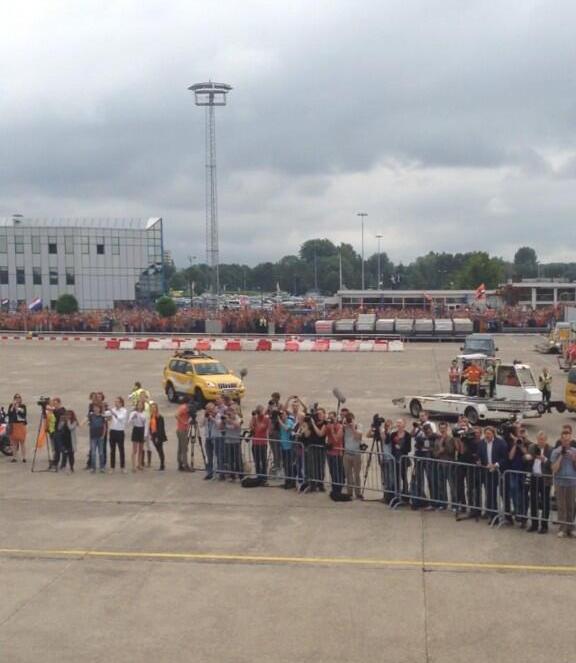 Сборная Голландии вернулась на родину