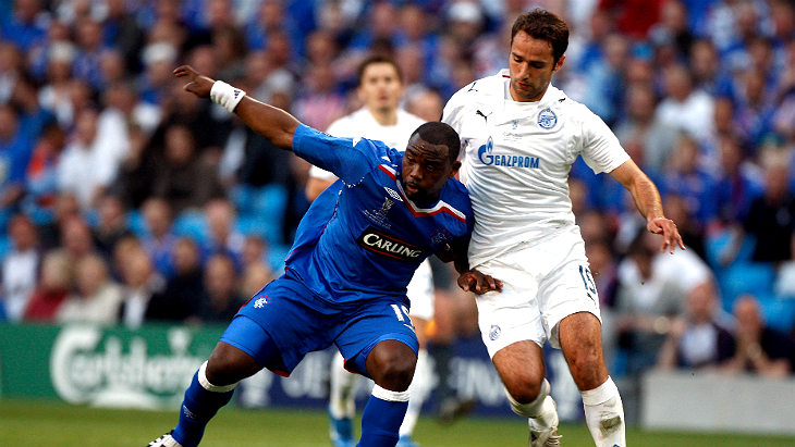 Роман Широков в финале Кубка УЕФА с «Глазго Рейнджерс»