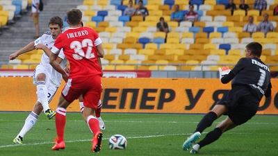 Артем Кравец забил три гола