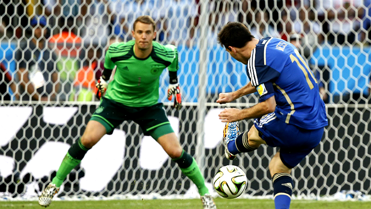 Мануэль Нойер против Лионеля Месси