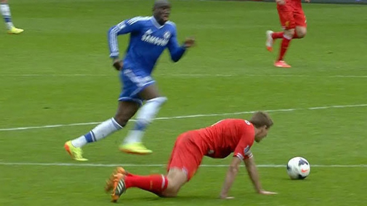 Роковое падение Джеррарда в матче с Челси в апреле 2014 года