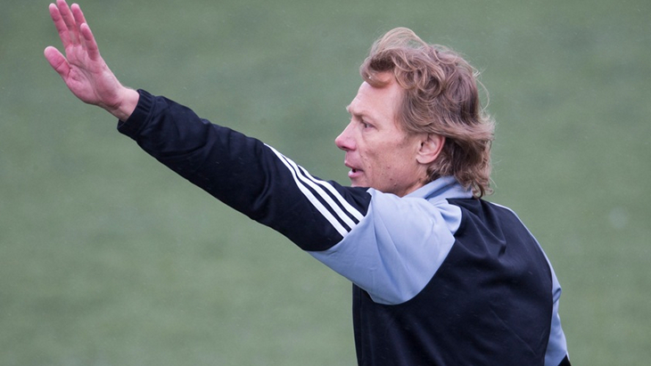 Валерий Карпин