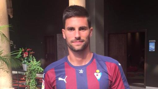 Адриан Гонсалес