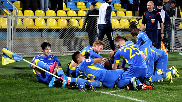 «Ростов» не позволил «Локомотиву» приблизиться к ЦСКА