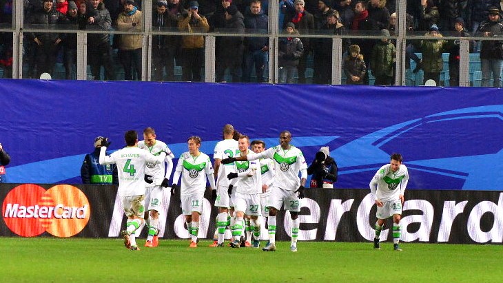 Шюррле принимает поздравления