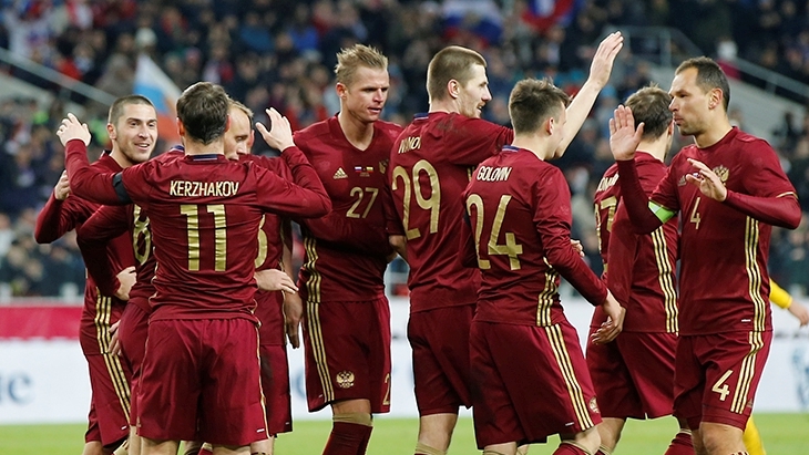 Футболисты сборной России