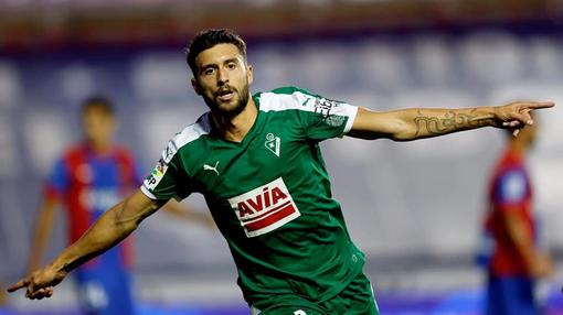 Борха Бастон