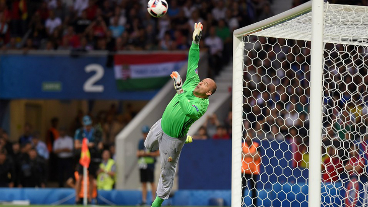 Габо Кирай парит