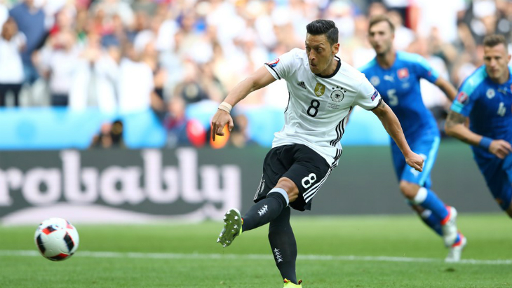 Озил не забил