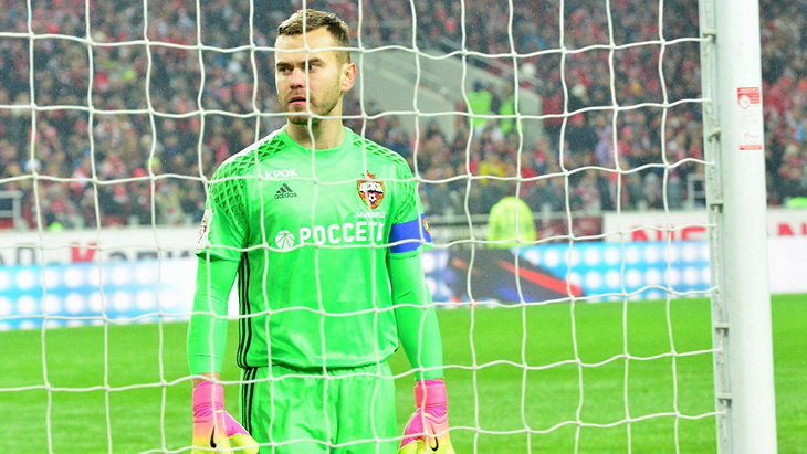 Игорь Акинфеев