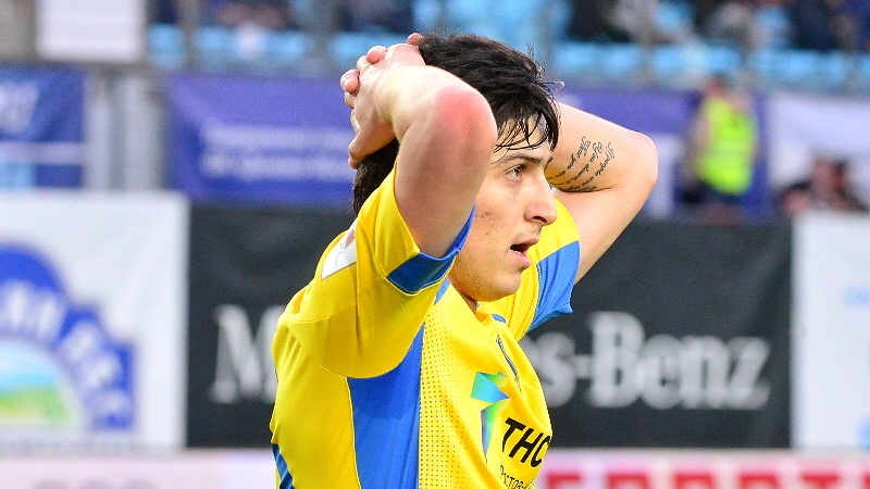 Сердар Азмун