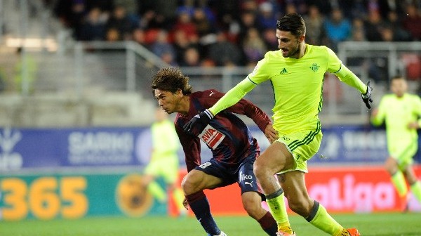 Команда Хосе Луиса Мендилибара одержала третью победу в четырех последних матчах