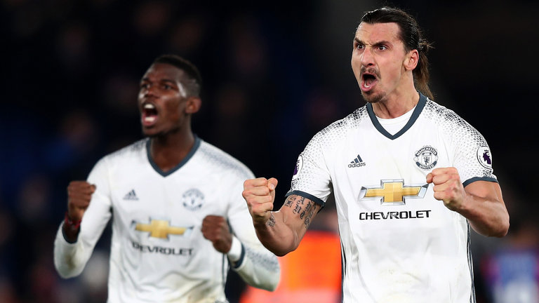 «It's the most wonderful time of the year...»