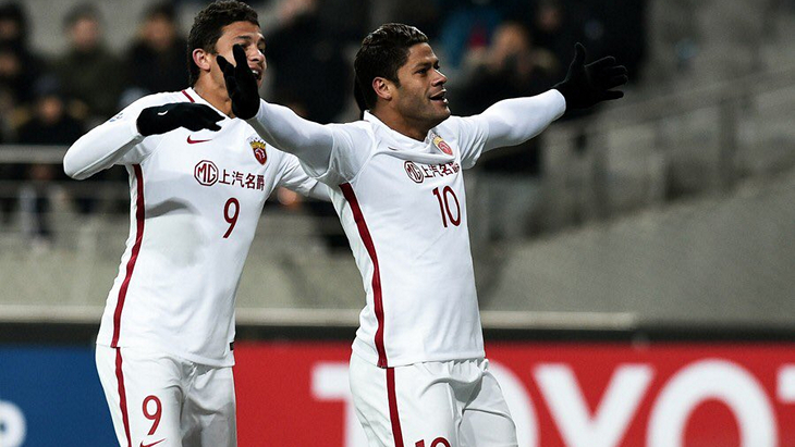 Футболисты «Шанхай СИПГ»