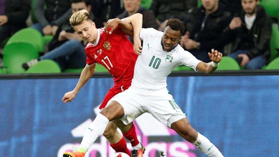 Александр Головин против Шейка Дукуре