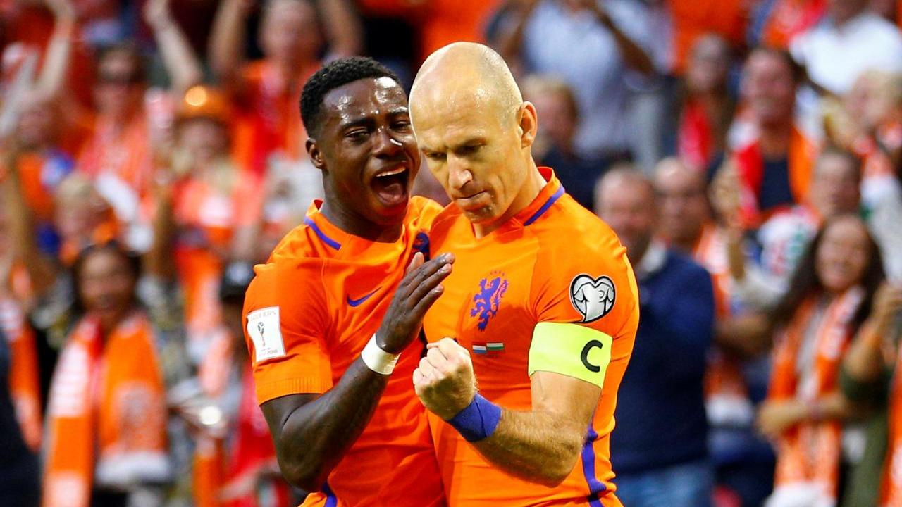 Квинси Промес и Арьен Роббен