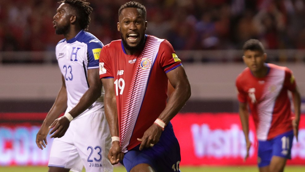 Кендалл Уостон