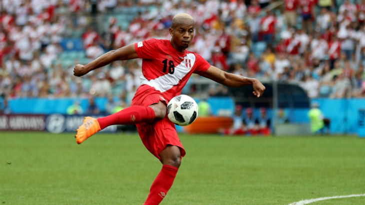 Каррильо забил первый гол Перу за 36 лет