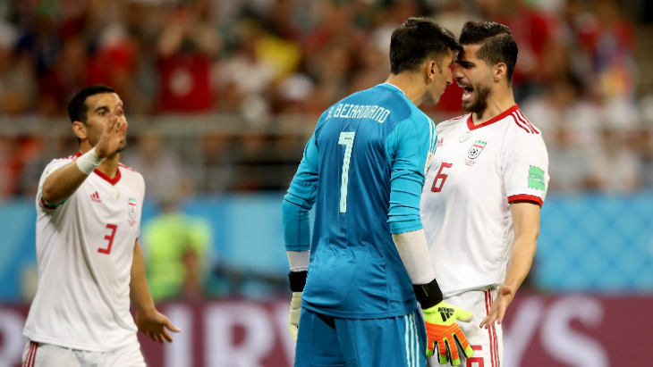 Саид Эззатолахи едва не траввмировал своего же вратаря