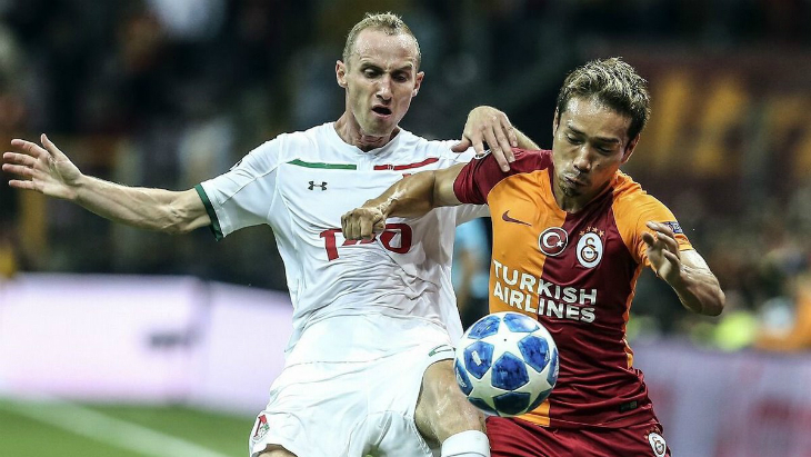 Юто Нагатомо