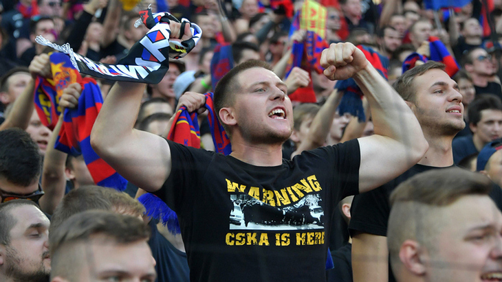 СОБР и спецслужбы проводят обыски и задержания у болельщиков ЦСКА