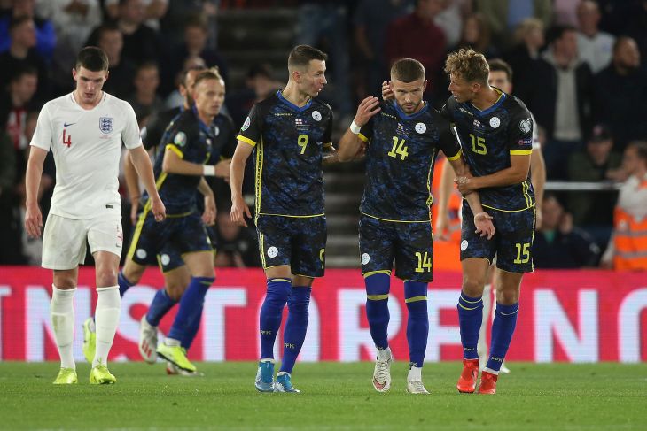 Англия — Косово