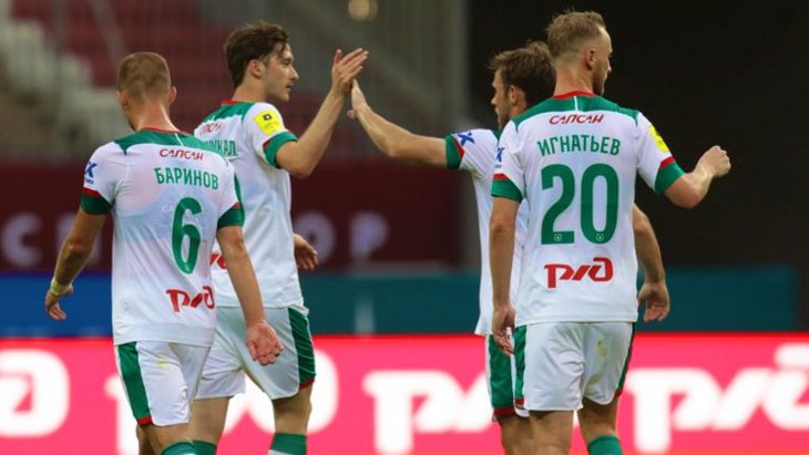 Футболисты «Локомотива»