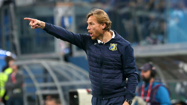 Валерий Карпин