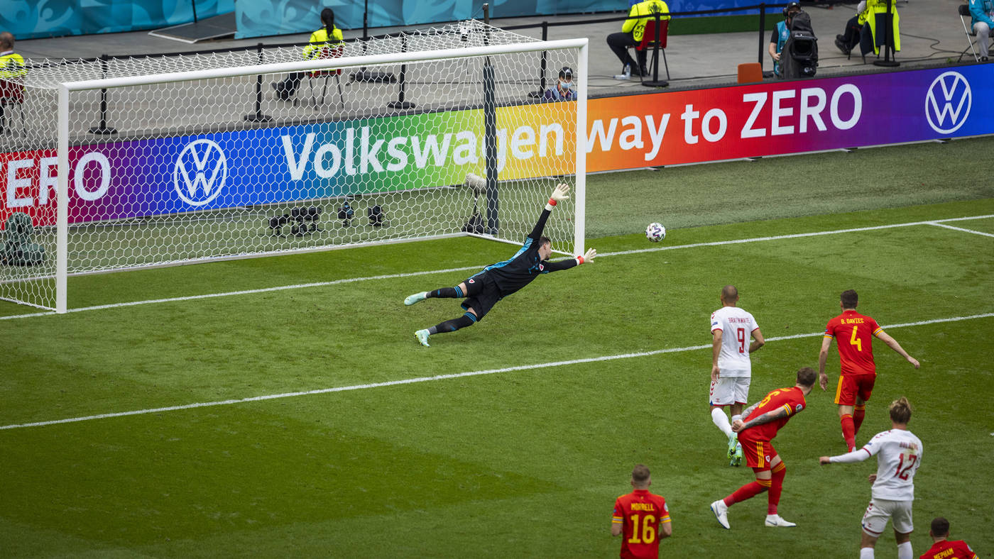 Первый гол Дольберга