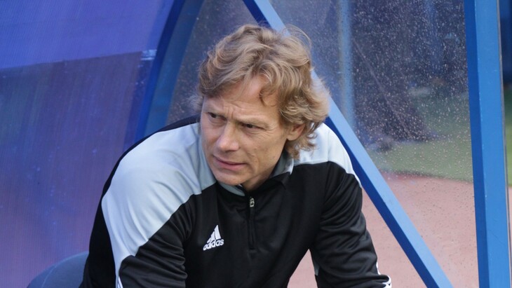 Валерий Карпин