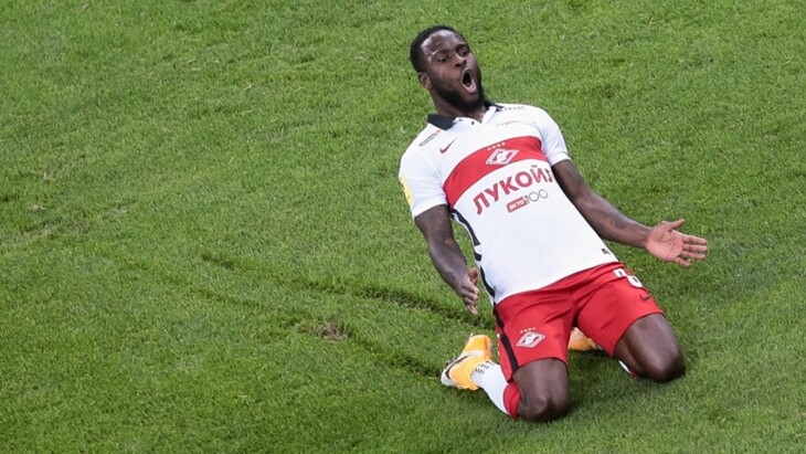 Виктор Мозес