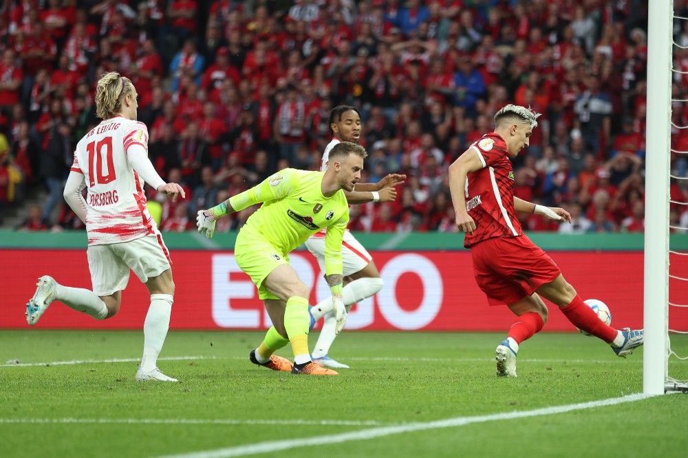 Шлоттербек спасает ворота