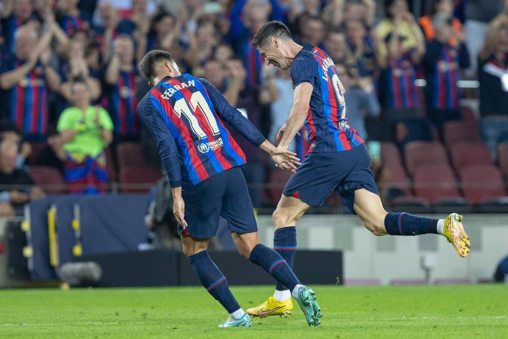 Левандовский удваивает преимущество каталонцев