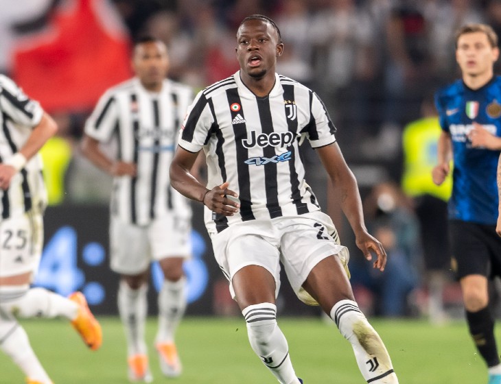 Денис Закария