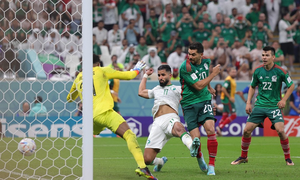 Мартин выводит сборную Мексики вперед